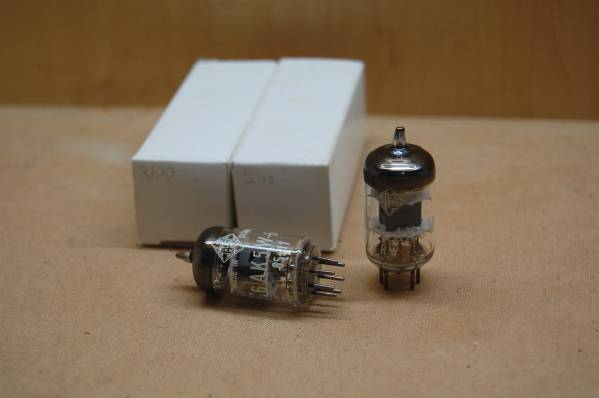 真空管 TELEFUNKEN 6AK5W/403B＜＞ mark NOS pair | EXONS.COM.BR