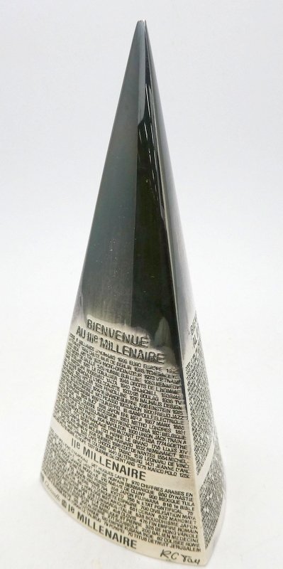 ピラミッド型の情報