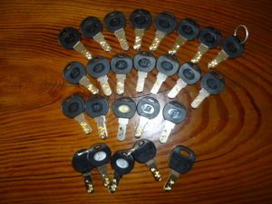 　　BRIDGESTONE　ブリヂストン　スペアキー・ディンプルキー　　