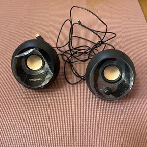 Creative Pebble ブラック　音声入力 ピンプラグ/電源 USB 接続 / 45度 上向きスピーカー