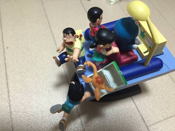 ドラえもん　のび太の恐竜　タイムマシンフィギア　雑誌付録
