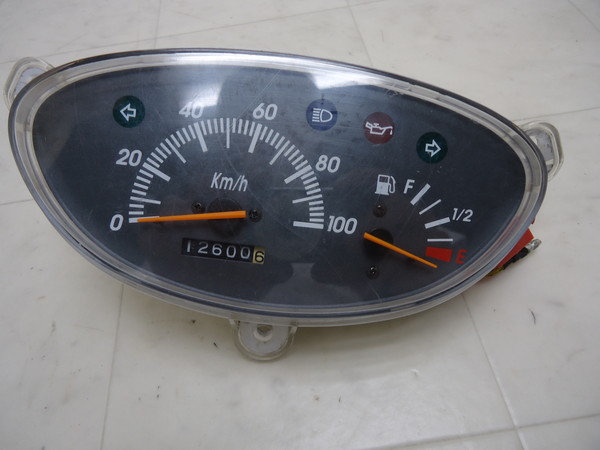 ZA2789 グランドアクシス100 スピードメーター SB01J-1059