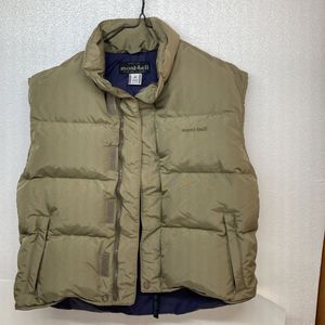 mont-bell ダウンベストjrサイズ150
