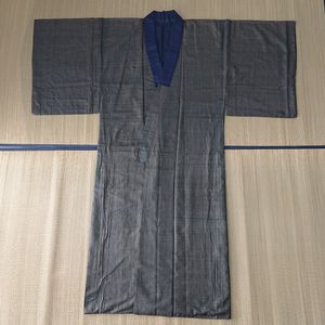 【同梱OK】 年代物 男性用 ？ 着物 角通し 模様 黒 身丈138cm ☆ アンティーク 昭和 レト