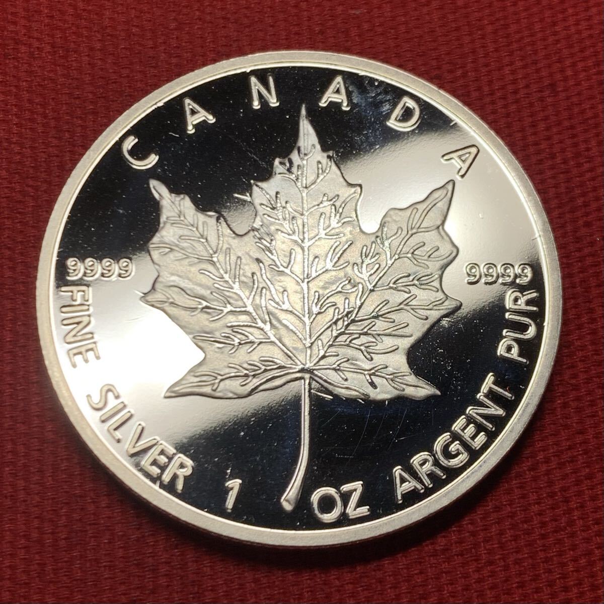 メイプルリーフ銀貨の値段と価格推移は？｜57件の売買データから
