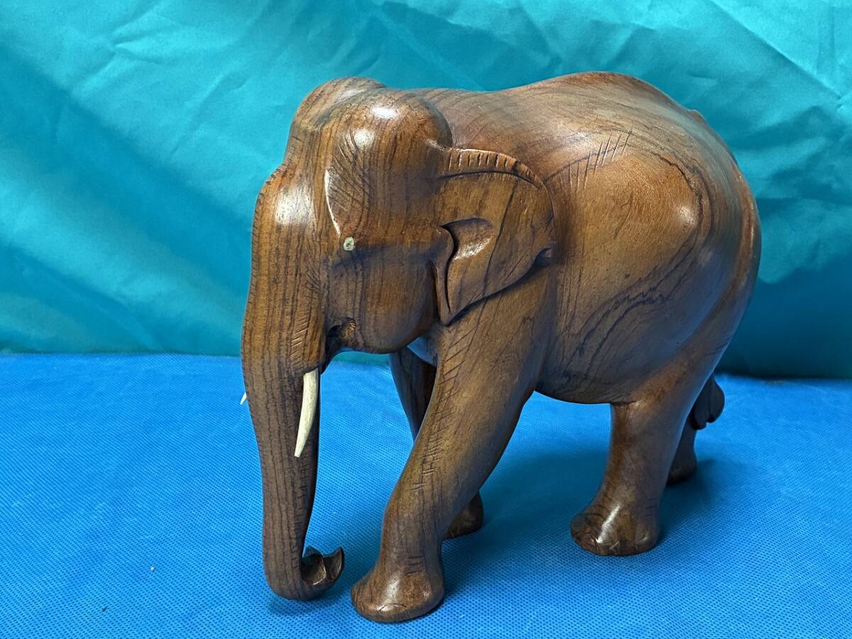 木彫りの象の値段と価格推移は？｜2件の売買データから木彫りの象の