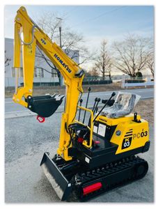 コマツ●ミニユンボ●PC03-1●(ヤンマB07と同じ)● 859時間●新品ゴムクローラー● 0.7ト