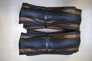 最新モデル 即決 新品 Continental Grand Prix 700 × 28C Tan color コンチネンタル グ