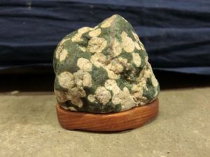 梅花石の値段と価格推移は？｜64件の売買データから梅花石の価値が