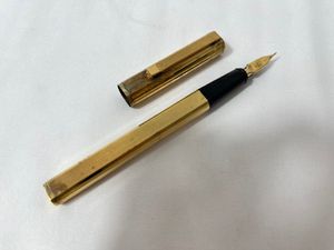 ダンヒル万年筆の値段と価格推移は？｜15件の売買データからダンヒル
