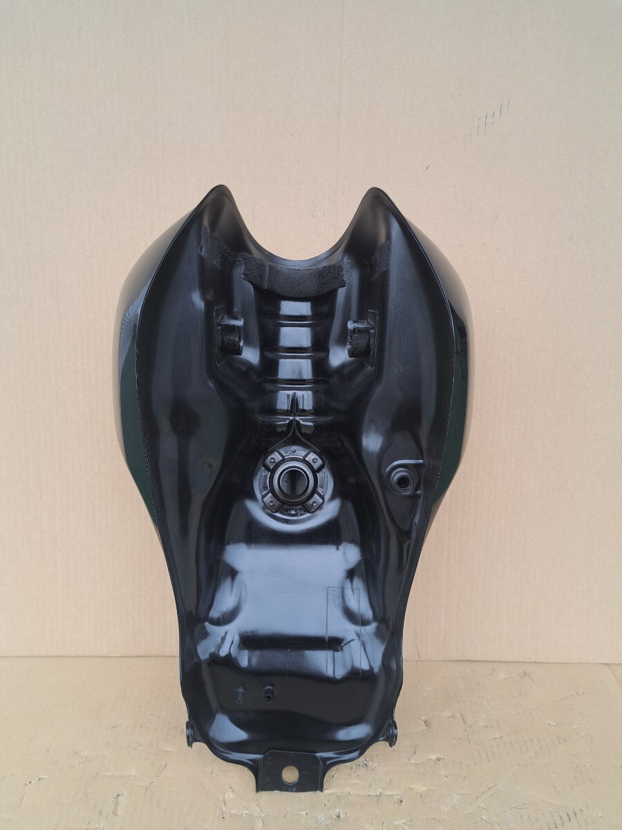 CB400SF NC39 タンク 塗装後未使用 146917700 燃料タンク ガソリン