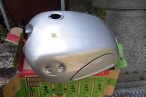 CB92 タンクの値段と価格推移は？｜18件の売買データからCB92 タンクの