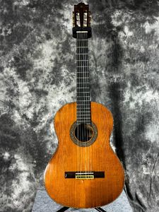 YAMAHA C-300 クラシックギターハードケース付き YAMAHA C-300のYahoo