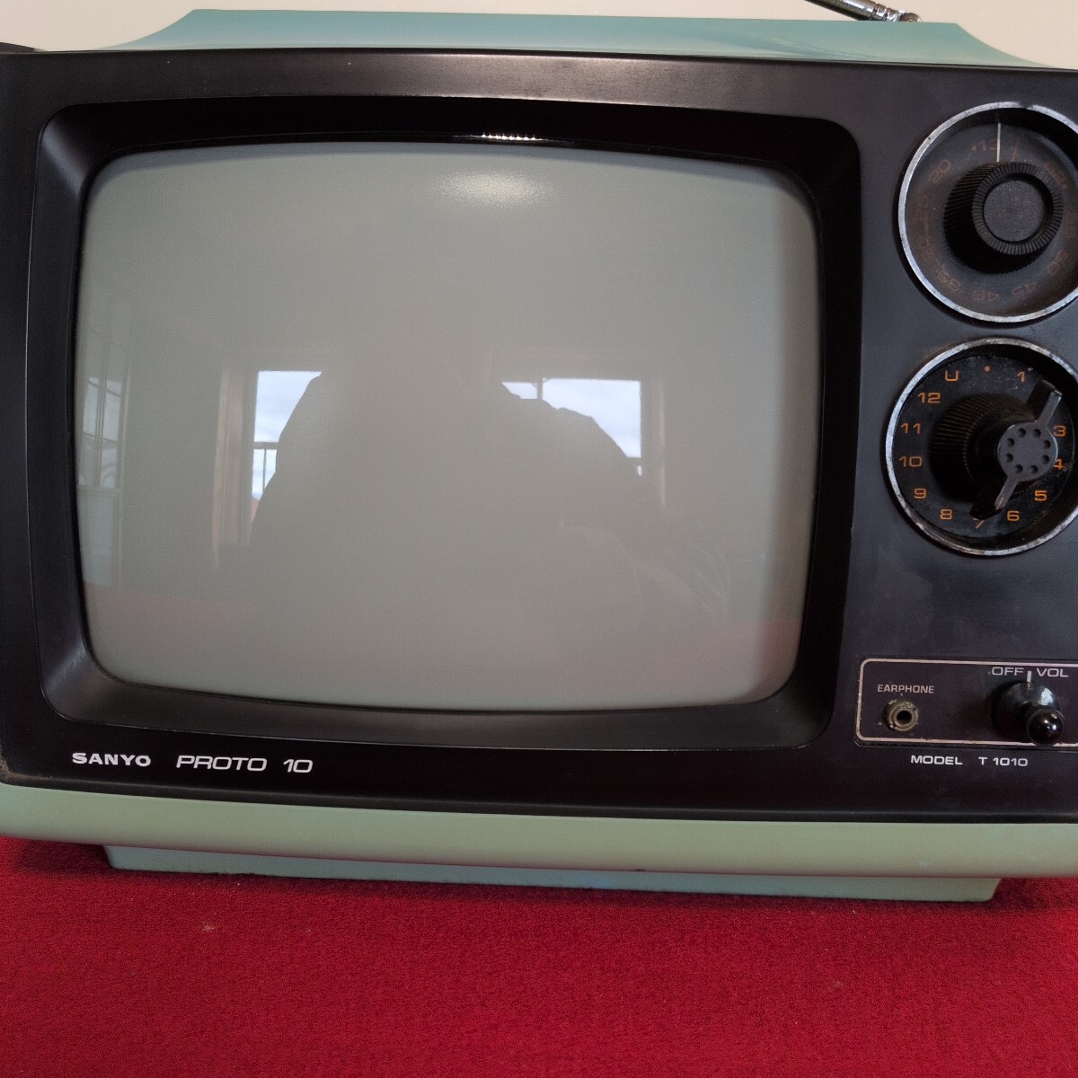 2605-07 1976年製 SANYO ブラウン管テレビ 可動品 昭和 レトロ 当時物