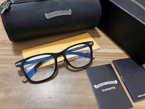 クロムハーツ メガネケースの値段と価格推移は？｜101件の売買データ