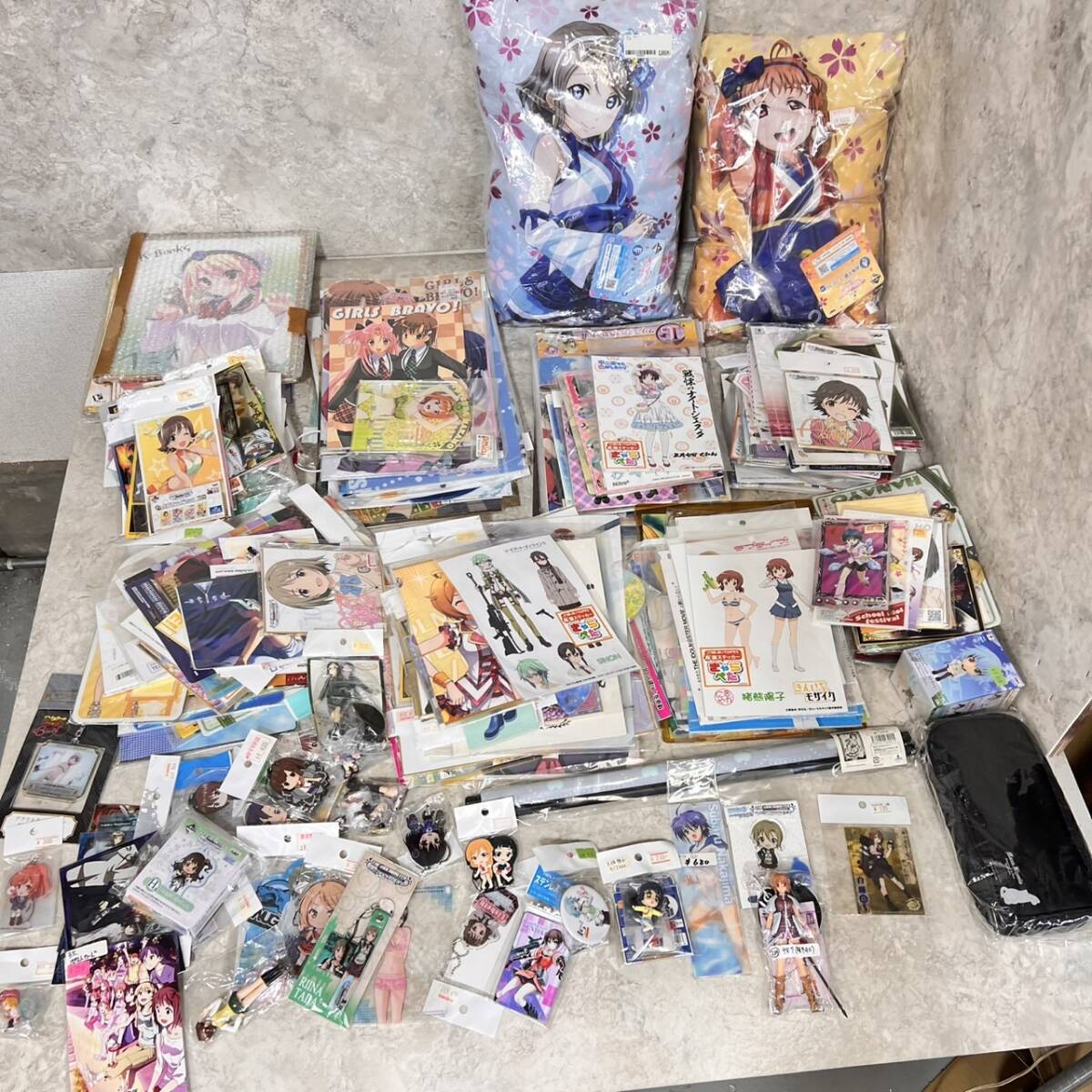 ⑧ 美少女系 アニメ ゲーム 漫画 グッズ まとめ売り クリアファイル