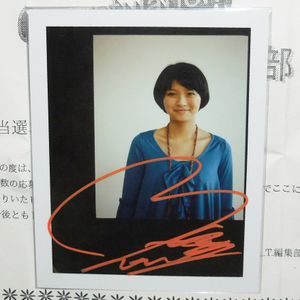 懸賞当選品 hitomi 直筆サイン入りポラロイド ミズノ 野球 スパイク