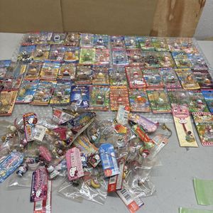 キティ ファスナーマスコットのYahoo!オークション(旧ヤフオク!)の相場