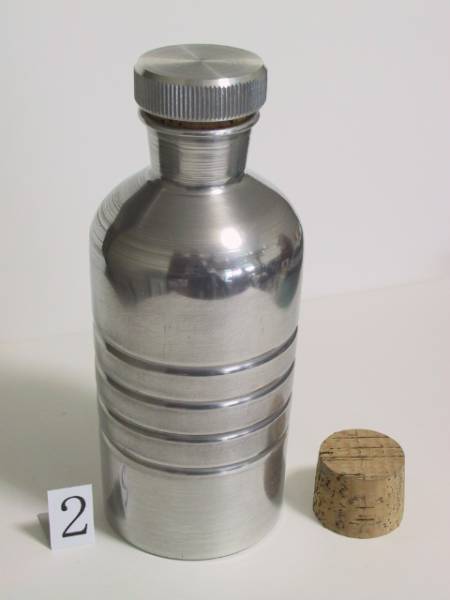 長谷川自転車商会　Ｅ印アルミボトル＆アルミ冠付きコルク栓　２