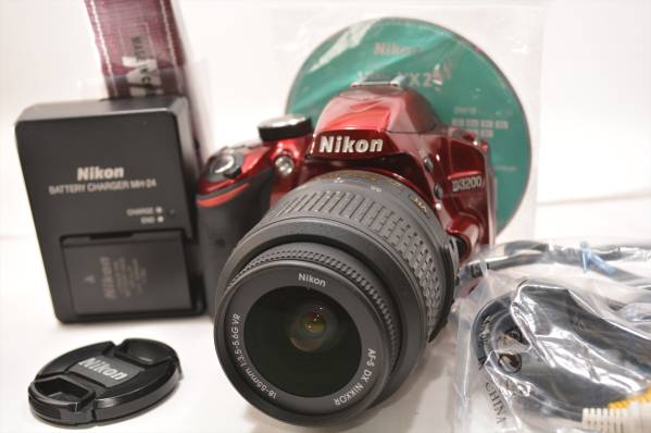☆新品級☆D3200 18-55 VR レンズキット(レッド) 華麗 管理番号 【公式