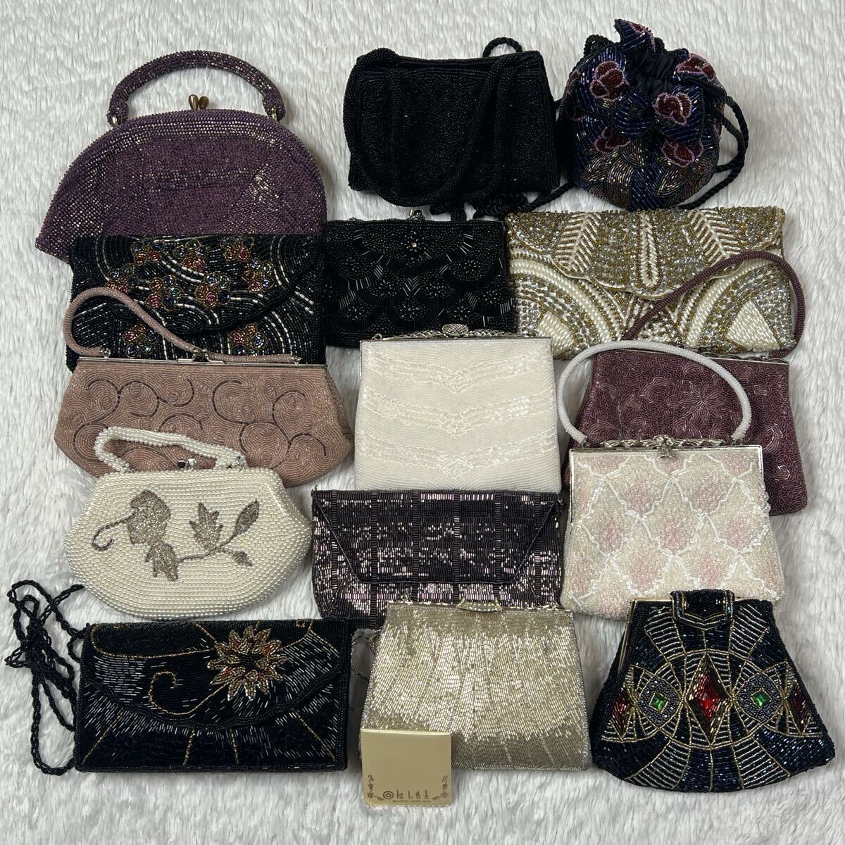 希少 皇室御用達 LUMY パーティーバッグ ビーズ刺繍 ショルダーバッグ
