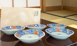 古伊万里 祥峰作の値段と価格推移は？｜1件の売買データから古伊万里