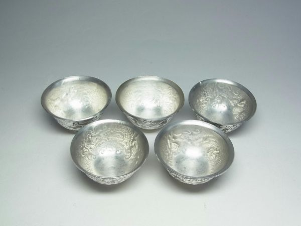 ☆中国 純銀製 茶器揃☆龍鳳凰陽刻/打ち出し/急須/茶壷/銀○興 uk120-L