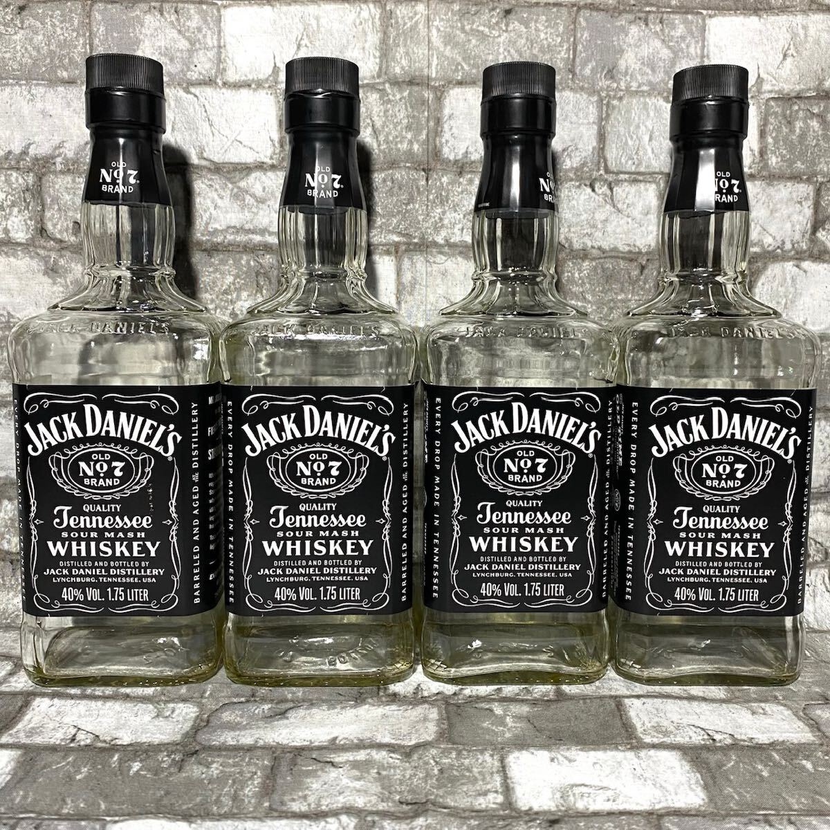 ジャックダニエル　3l 新品未開封1本、空瓶2本 ジャックダニエル 3l 新品未開封1本、空瓶2本 ジャックダニエル 3l