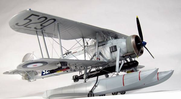 完成品　１／４８　フェアリーソードフィッシュＭｋ。１水上機型