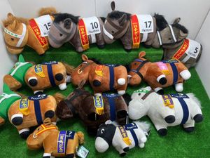 競走馬ぬいぐるみの値段と価格推移は？｜10件の売買データから競走馬