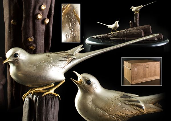 公G1G) 暁雲 作 在銘 銀製 鳥 一対 金象嵌 置物 箱付 7713