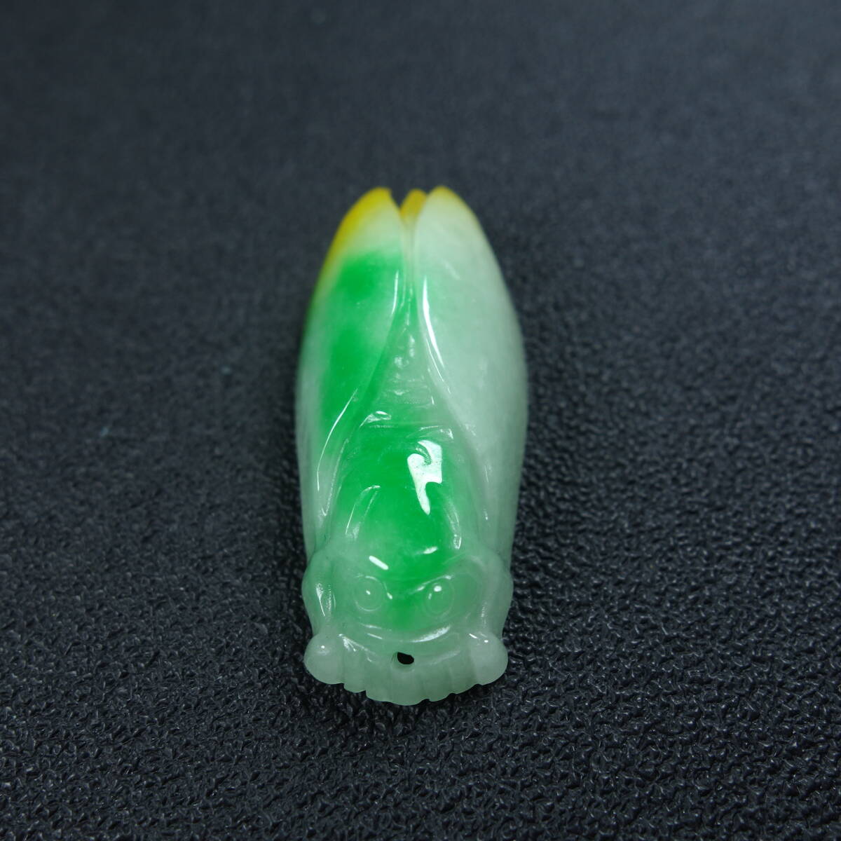 玉蝉の値段と価格推移は？｜12件の売買データから玉蝉の価値がわかる