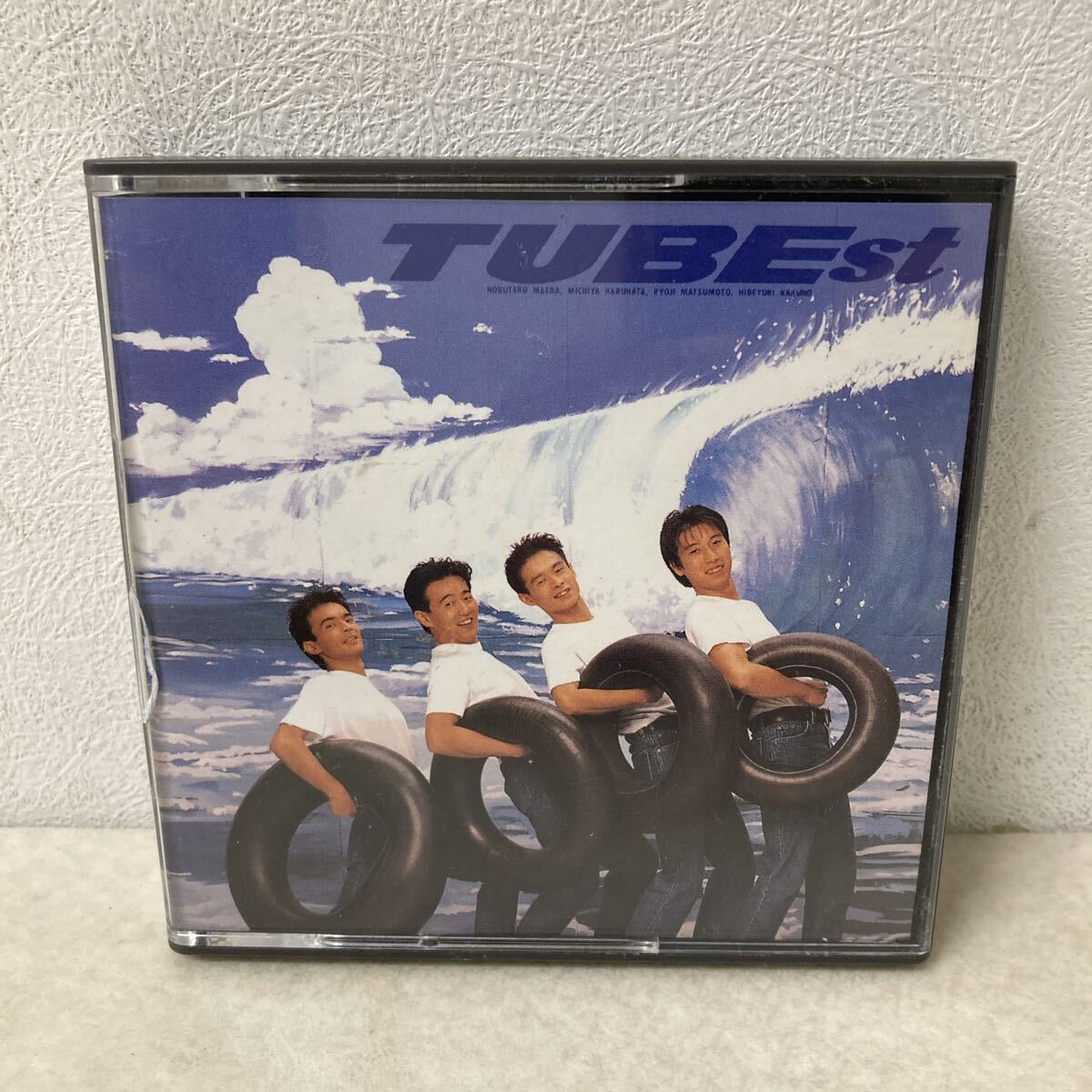 TUBE 前田亘輝の値段と価格推移は？｜20件の売買データからTUBE 前田亘