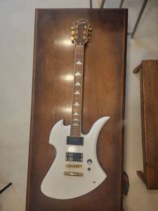 hide fernandesのYahoo!オークション(旧ヤフオク!)の相場・価格を見る
