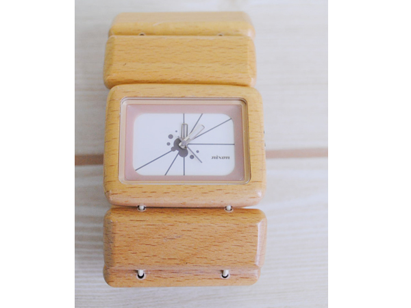 NIXONニクソン●Vegaベガ/ウッドバングル腕時計/ナチュラル/XR