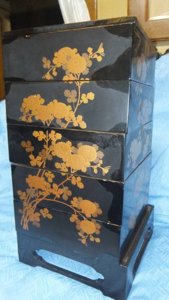 昭和レトロ 木製漆工芸 蒔絵 五段重箱 台付 共箱なし 漆芸