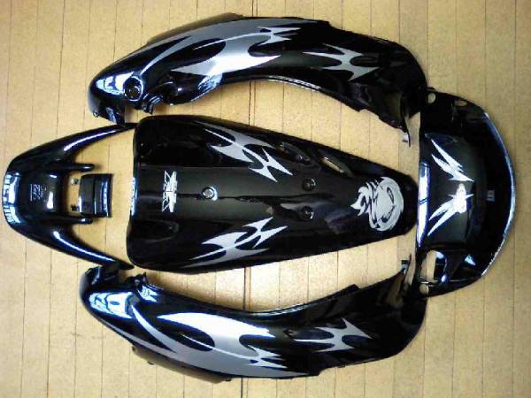 緊急値下新品 赤字 ライブ ディオ Dio ZX -2型 パーツ 自動車