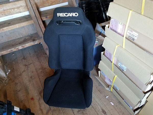 レカロSR 中古キレイです