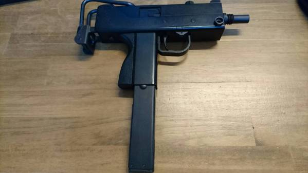 KSC M11A1（予備マガジン1本付属） KSC M11A1 箱付き 中古 KSC M11A1 予備マガジン1本付き 中古 KSC M11A1