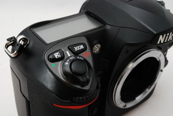 ★極上美品★ NIKON ニコン D200 ボディ 感動品 即決送料無料♪
