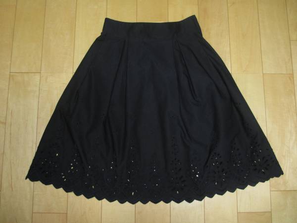 フォクシーFOXEY NY☆ブロッサムスカート38ブラックカットワーク