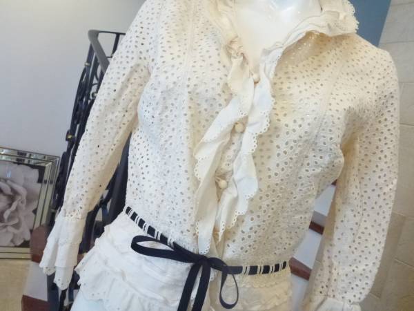 新品同様TO BE CHIC　トゥービーシック40総レースアイボリー