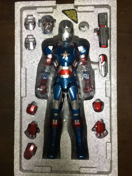 ホットトイズ アイアンマン3 アイアンパトリオット 1/6 ホットトイズ