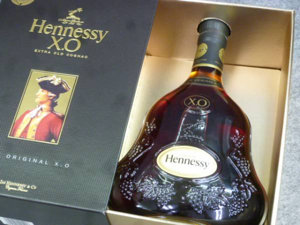 未開栓 コニャック ヘネシー XO 250年ラベル 700ml ブランデー o3820k
