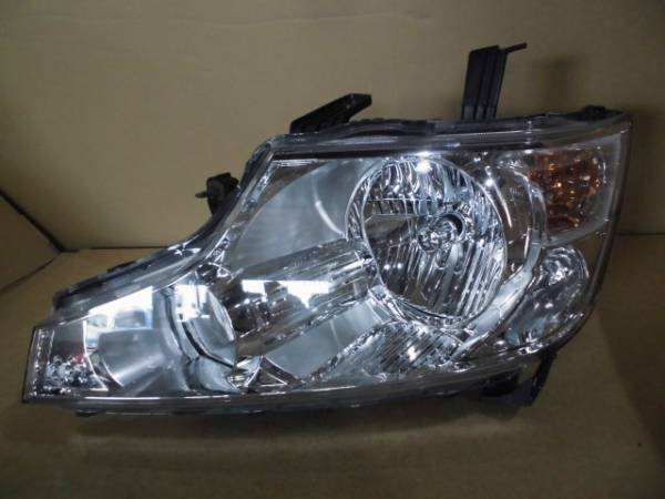 即決 ステップワゴン　RK1/RK5 前期　HID 左ヘッドライト 純正