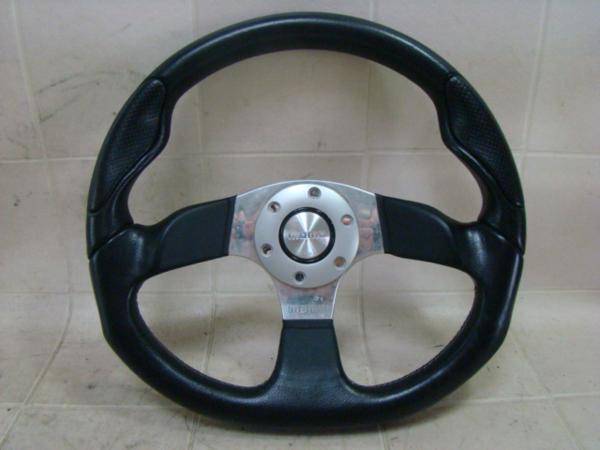 RX-7 | momo FD3S ステアリング のパーツレビュー fd3s - マツダ純正