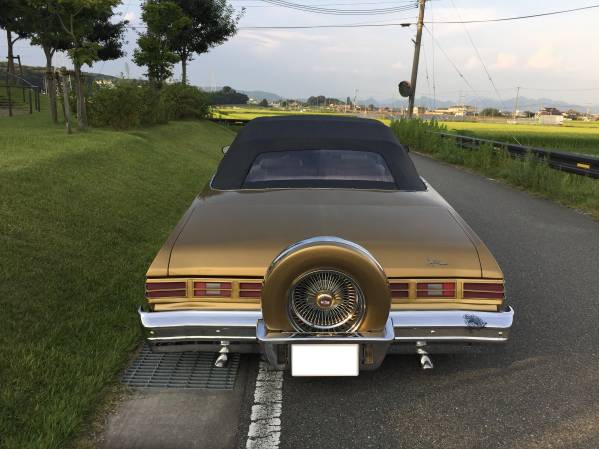 75カプリスコンバーチブル 中古トップです □75 カプリス 
