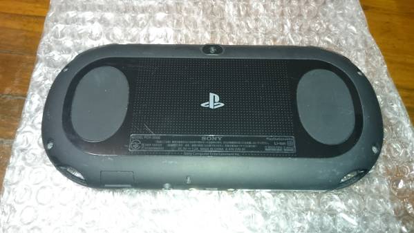 PS Vita PCH-2000 ブラック 本体のみ ジャンク