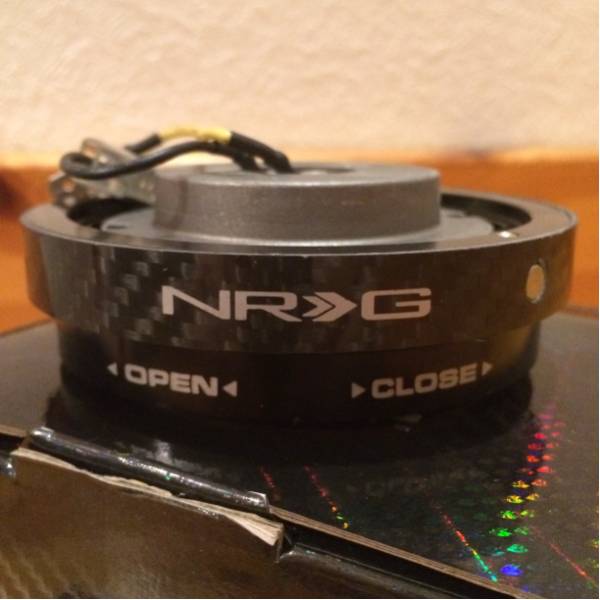 NRG クイックリリース 薄型 THIN カーボン USDM JDM SRK-400CF 自動車