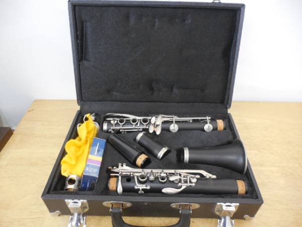 KAWAI クラリネット ECL-411 本体 ハードケース付き KAWAI クラリネット ECL-411 ハードケース付き KAWAI クラリネット ECL